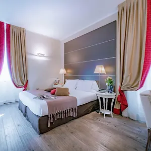 https://town-house-31.italymilanhotels.net